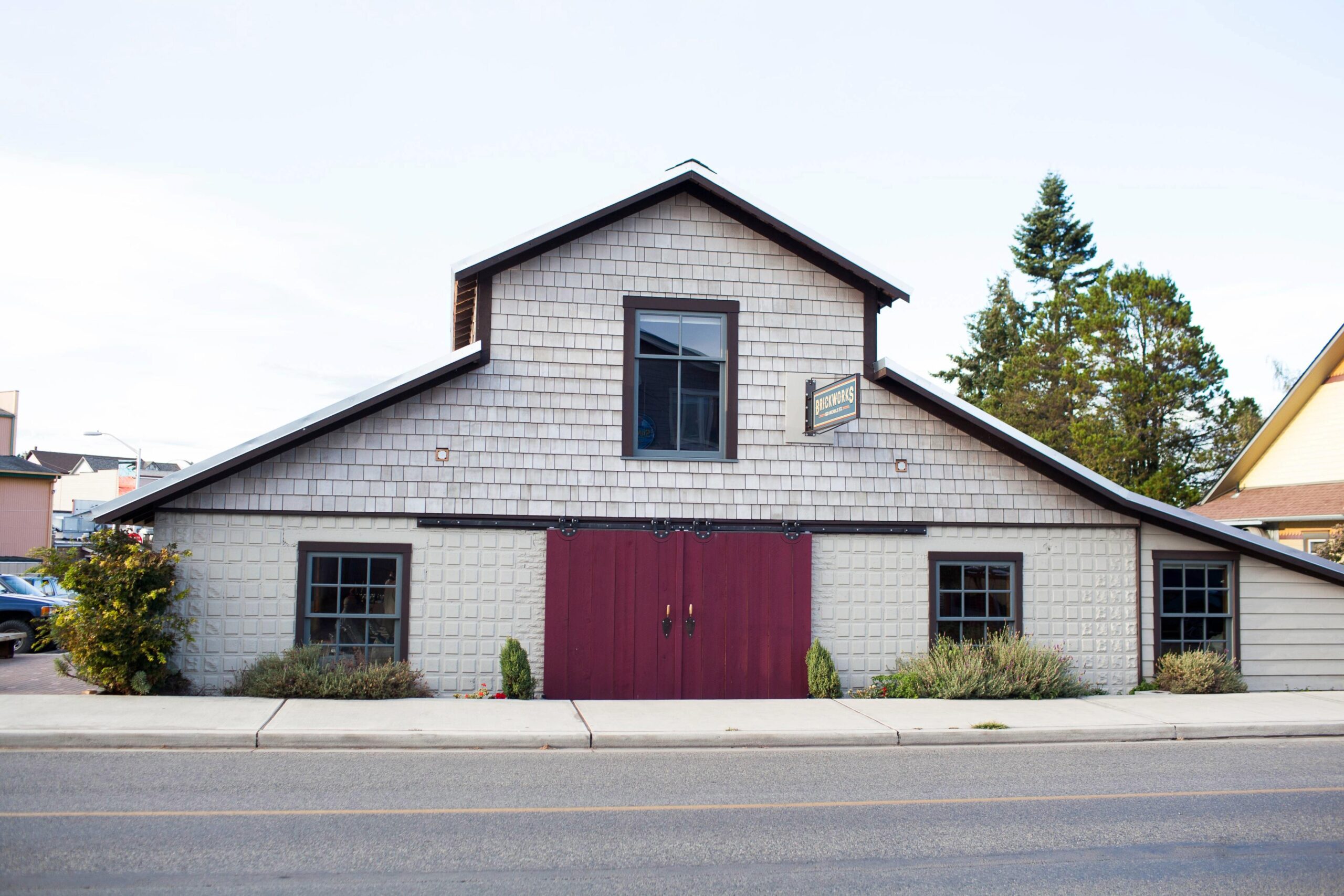 Read more about the article Now Hiring: Brickworks Contractor